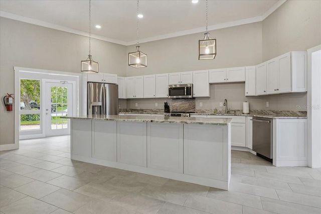 401 MARINER DRIVE 401, Tarpon Springs, FL 34689
