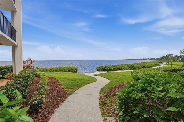 401 MARINER DRIVE 401, Tarpon Springs, FL 34689