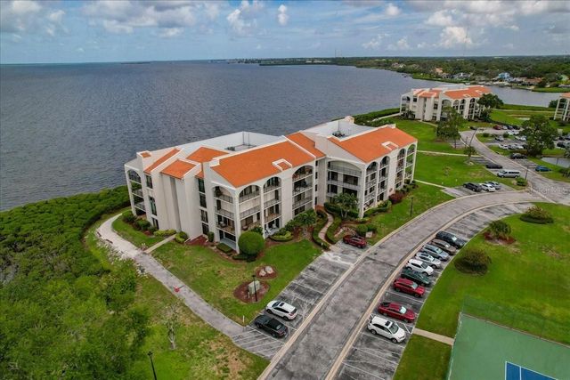 401 MARINER DRIVE 401, Tarpon Springs, FL 34689