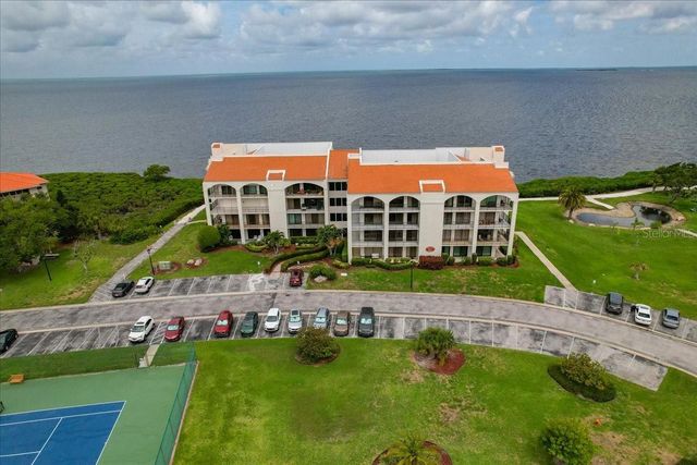 401 MARINER DRIVE 401, Tarpon Springs, FL 34689