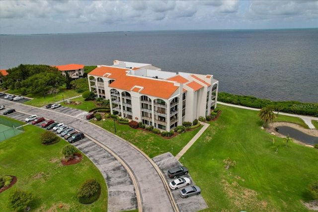 401 MARINER DRIVE 401, Tarpon Springs, FL 34689