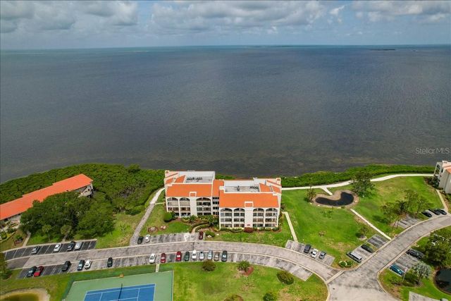 401 MARINER DRIVE 401, Tarpon Springs, FL 34689