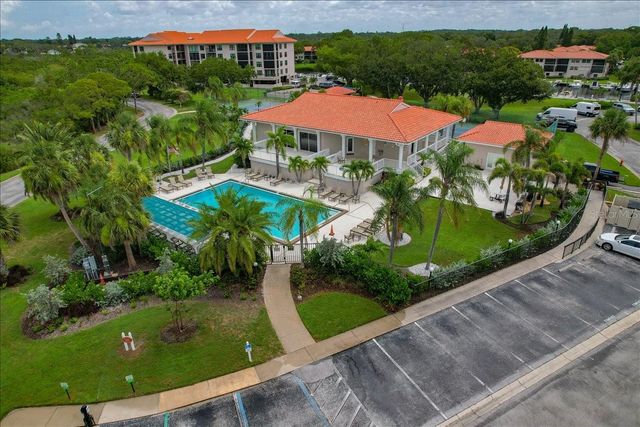 401 MARINER DRIVE 401, Tarpon Springs, FL 34689