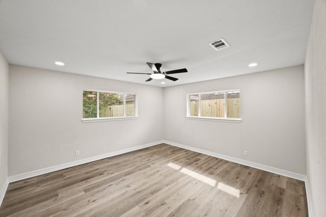 3011 Freshmeadows Drive, Houston, TX 77063