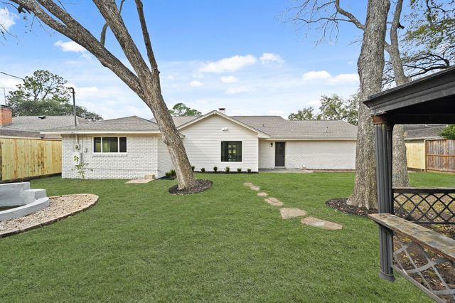 3011 Freshmeadows Drive, Houston, TX 77063