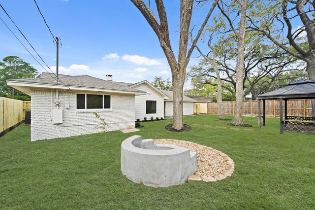 3011 Freshmeadows Drive, Houston, TX 77063