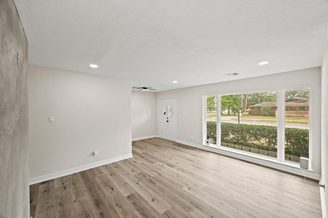 3011 Freshmeadows Drive, Houston, TX 77063