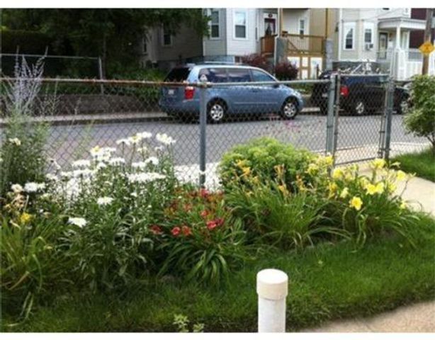 60-62 Houghton St, Boston, MA 02122