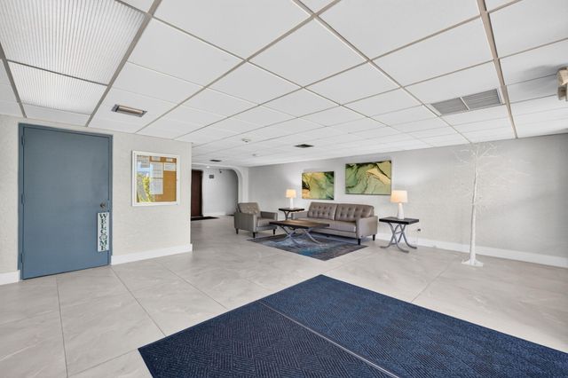3004 NE 5th Terrace 216-c, Wilton Manors, FL 33334