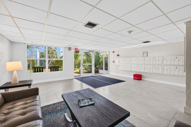 3004 NE 5th Terrace 216-c, Wilton Manors, FL 33334