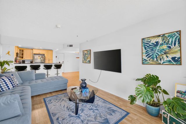 3004 NE 5th Terrace 216-c, Wilton Manors, FL 33334