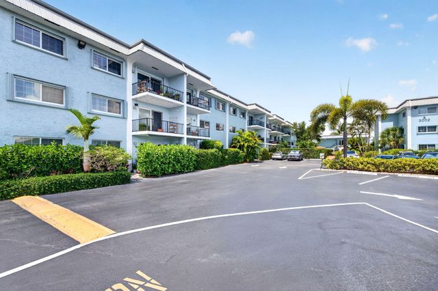 3004 NE 5th Terrace 216-c, Wilton Manors, FL 33334
