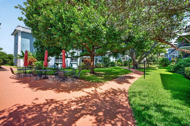 3004 NE 5th Terrace 216-c, Wilton Manors, FL 33334