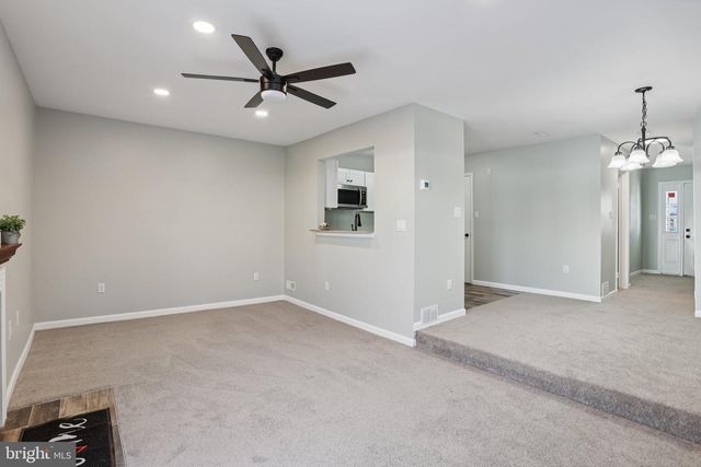 110 AUCKLAND DR, Newark, DE 19702