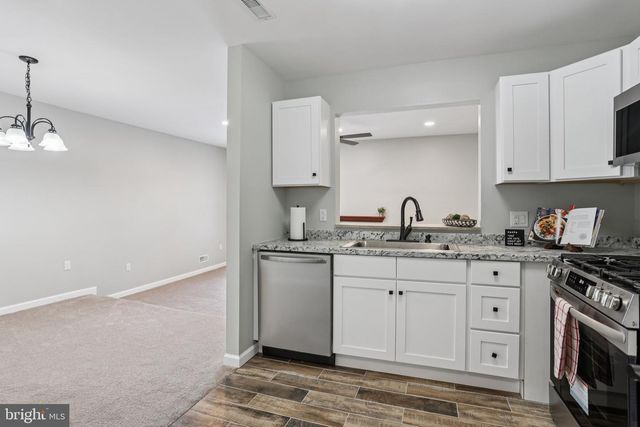 110 AUCKLAND DR, Newark, DE 19702