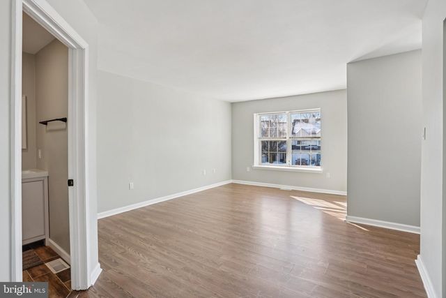 110 AUCKLAND DR, Newark, DE 19702