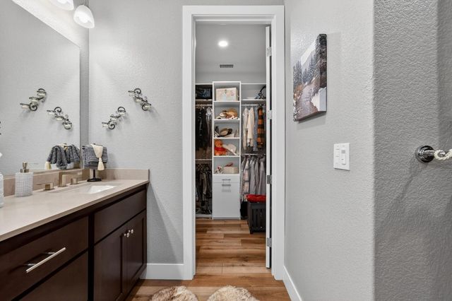 1132 Sierra Oaks Dr, Colfax, CA 95713