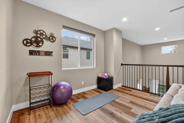 1132 Sierra Oaks Dr, Colfax, CA 95713