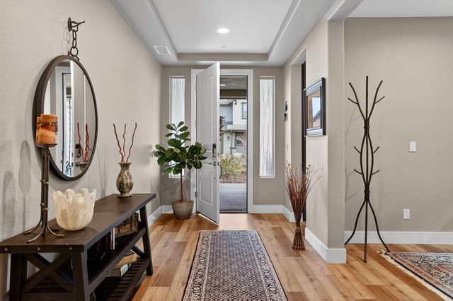 1132 Sierra Oaks Dr, Colfax, CA 95713