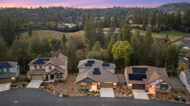 1132 Sierra Oaks Dr, Colfax, CA 95713