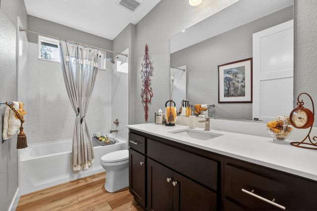 1132 Sierra Oaks Dr, Colfax, CA 95713