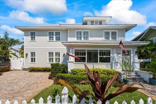 235 10TH AVENUE NE, St Petersburg, FL 33701