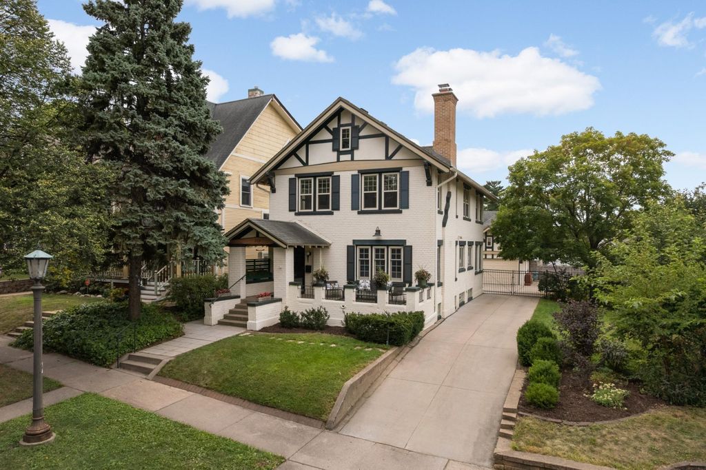 904 Osceola Avenue, Saint Paul, MN 55105 — photo 2