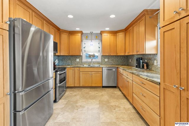 1102 Potter Road, Bellevue, NE 68005