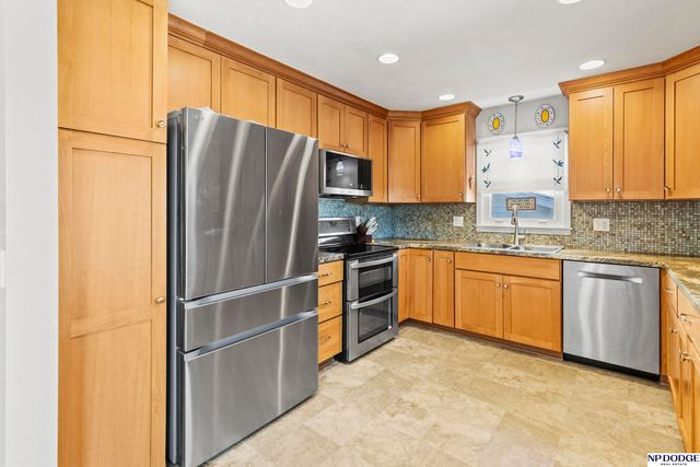 1102 Potter Road, Bellevue, NE 68005