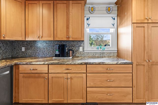 1102 Potter Road, Bellevue, NE 68005