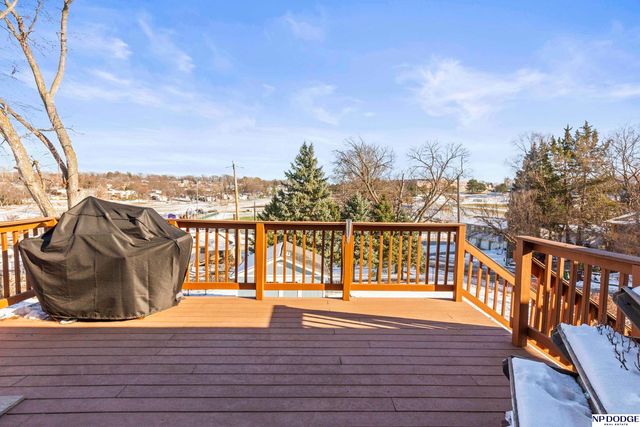 1102 Potter Road, Bellevue, NE 68005