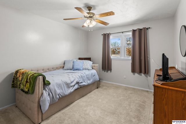 1102 Potter Road, Bellevue, NE 68005