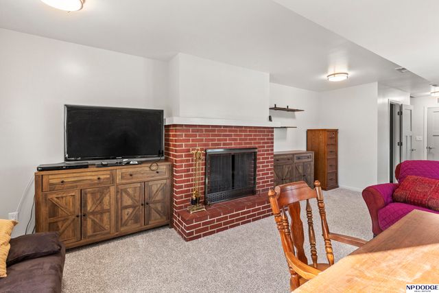 1102 Potter Road, Bellevue, NE 68005