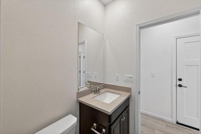 7450 Clear Lake Aly, Sacramento, CA 95829