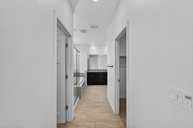 7450 Clear Lake Aly, Sacramento, CA 95829