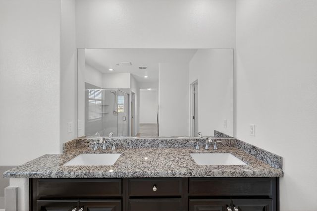 7450 Clear Lake Aly, Sacramento, CA 95829