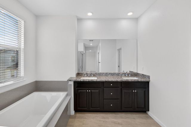 7450 Clear Lake Aly, Sacramento, CA 95829