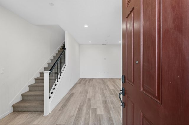 7450 Clear Lake Aly, Sacramento, CA 95829