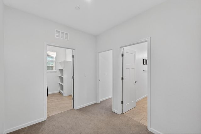 7450 Clear Lake Aly, Sacramento, CA 95829