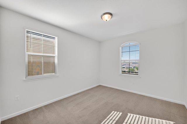 7450 Clear Lake Aly, Sacramento, CA 95829