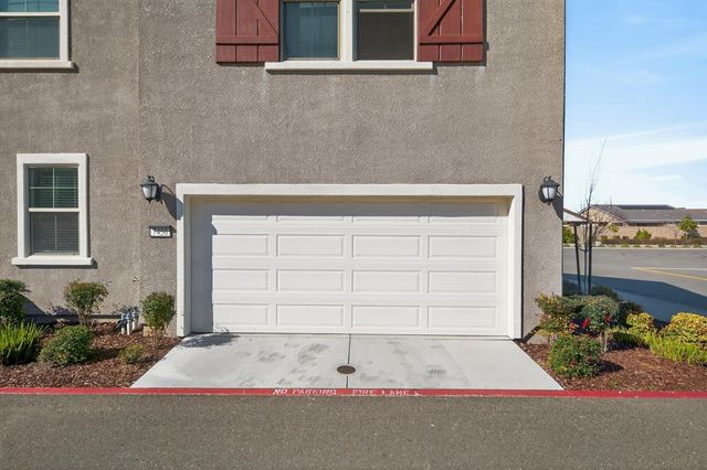 7450 Clear Lake Aly, Sacramento, CA 95829