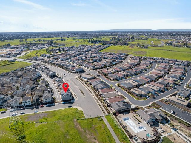 7450 Clear Lake Aly, Sacramento, CA 95829