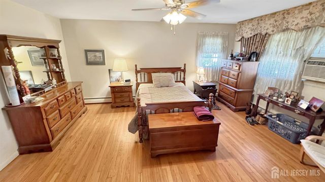 100 Westminster Place, Saddle Brook, NJ 07663