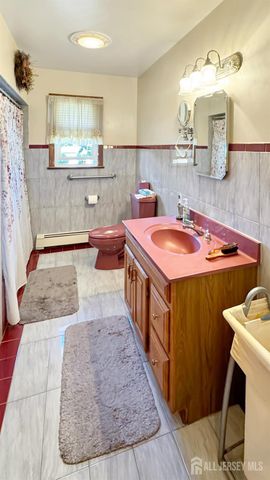 100 Westminster Place, Saddle Brook, NJ 07663