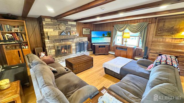 100 Westminster Place, Saddle Brook, NJ 07663