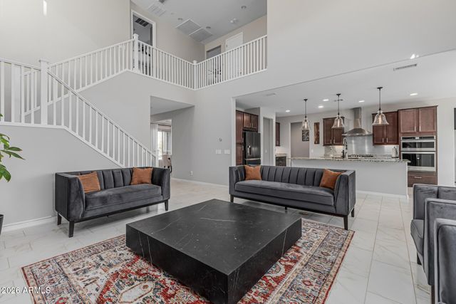 2517 E NOVAK Way, Phoenix, AZ 85042