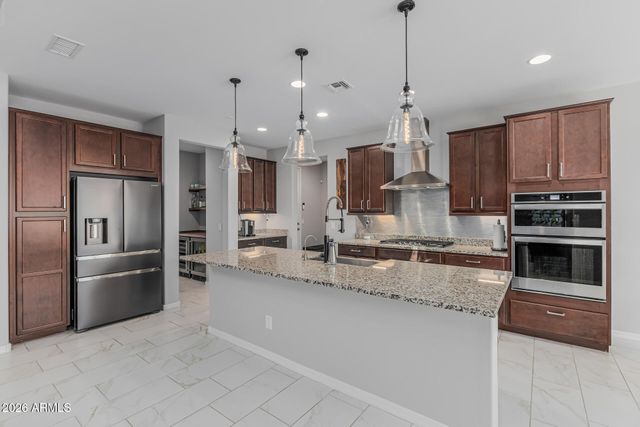 2517 E NOVAK Way, Phoenix, AZ 85042