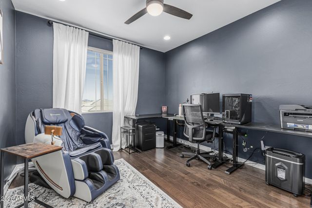 2517 E NOVAK Way, Phoenix, AZ 85042