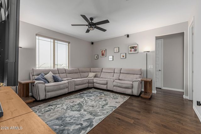 2517 E NOVAK Way, Phoenix, AZ 85042