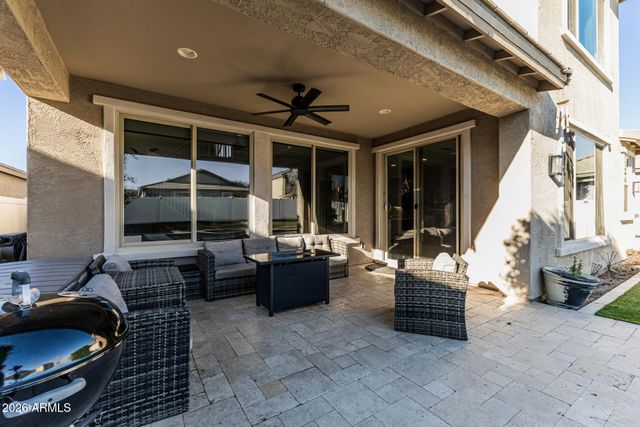 2517 E NOVAK Way, Phoenix, AZ 85042